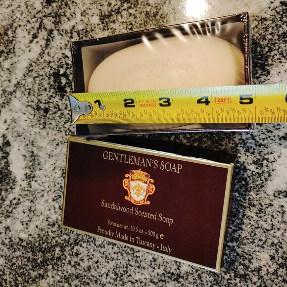 Gentlemen's Sandalwood Scented Soap. Made in Tuscany - Italy - Large bar - 300g - Picture 2 of 15